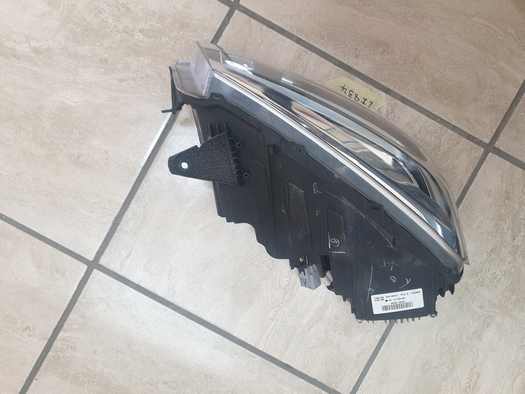 Toyota Urban Cruiser Right Headlight