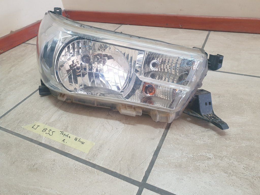Toyota Hilux Right Headlight
