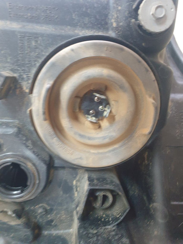 Toyota Hilux Right Headlight