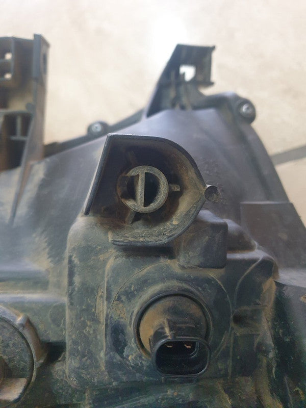 Toyota Hilux Right Headlight