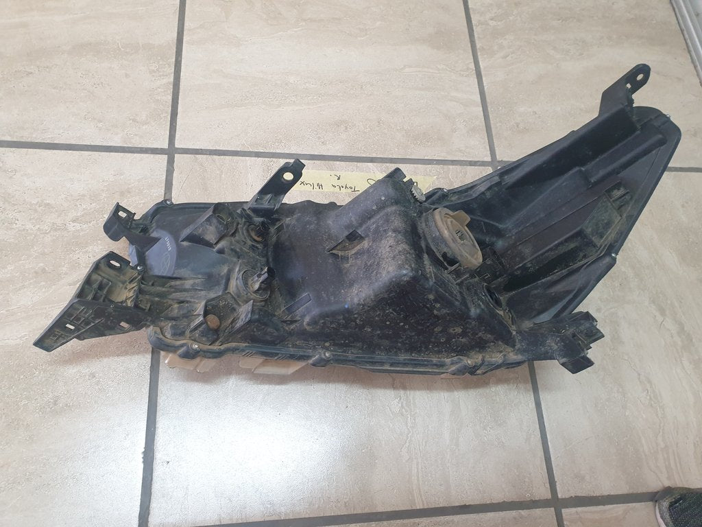 Toyota Hilux Right Headlight