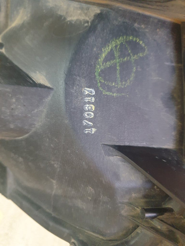 Toyota Hilux Right Headlight