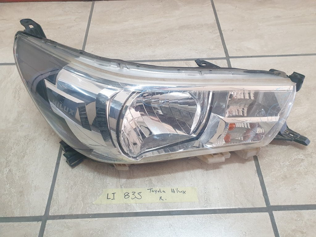 Toyota Hilux Right Headlight