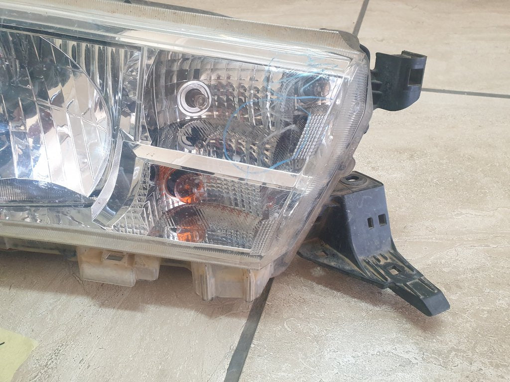 Toyota Hilux Right Headlight