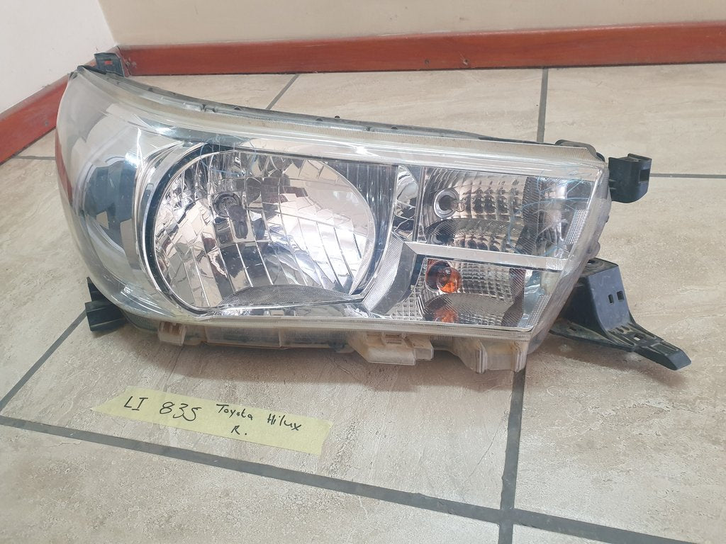 Toyota Hilux Right Headlight
