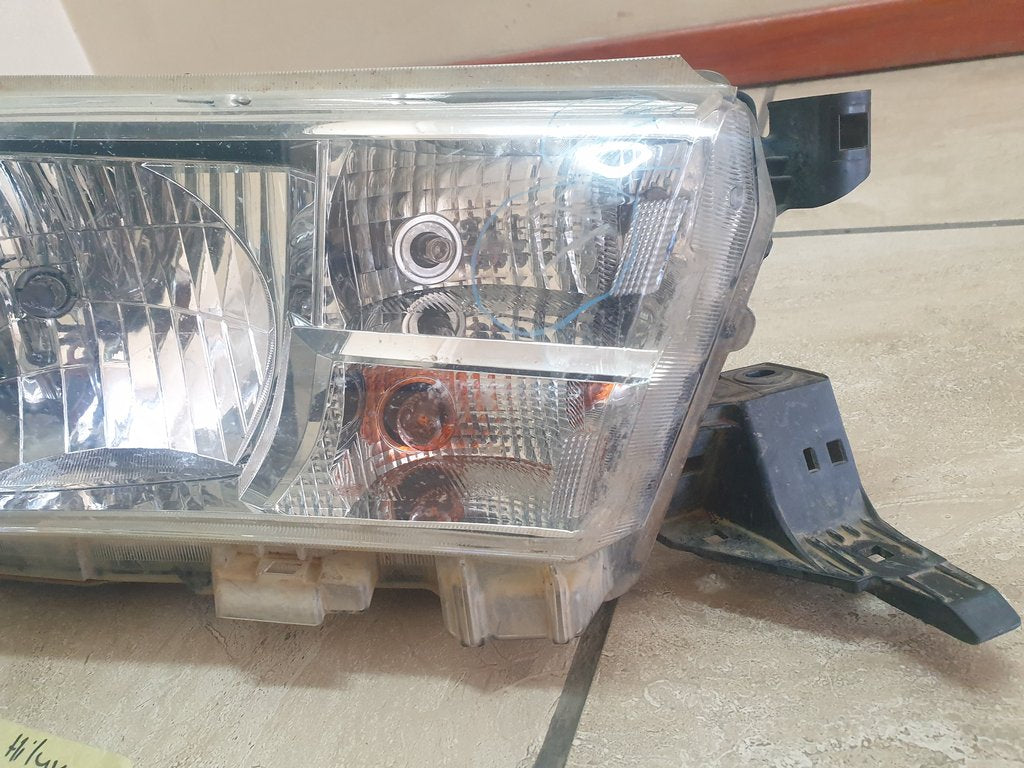 Toyota Hilux Right Headlight