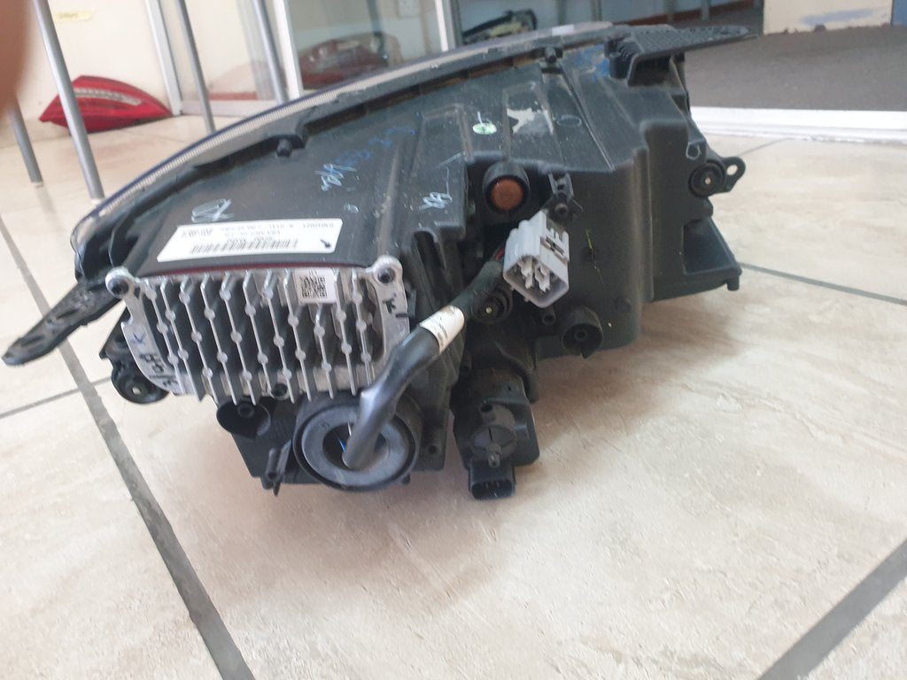 Toyota Urban Cruiser Left Headlight