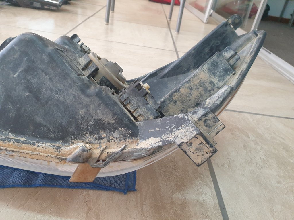 Toyota Hilux Right Headlight