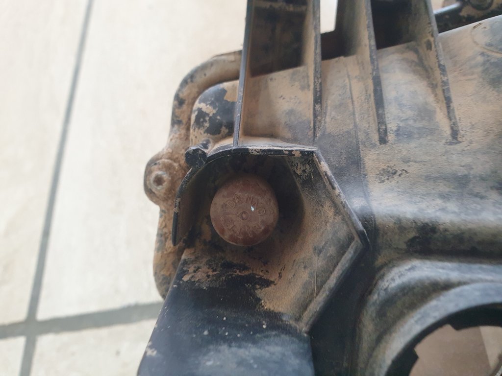 Toyota Hilux Right Headlight