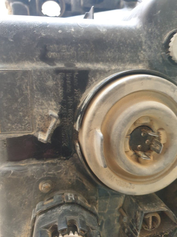 Toyota Hilux Right Headlight