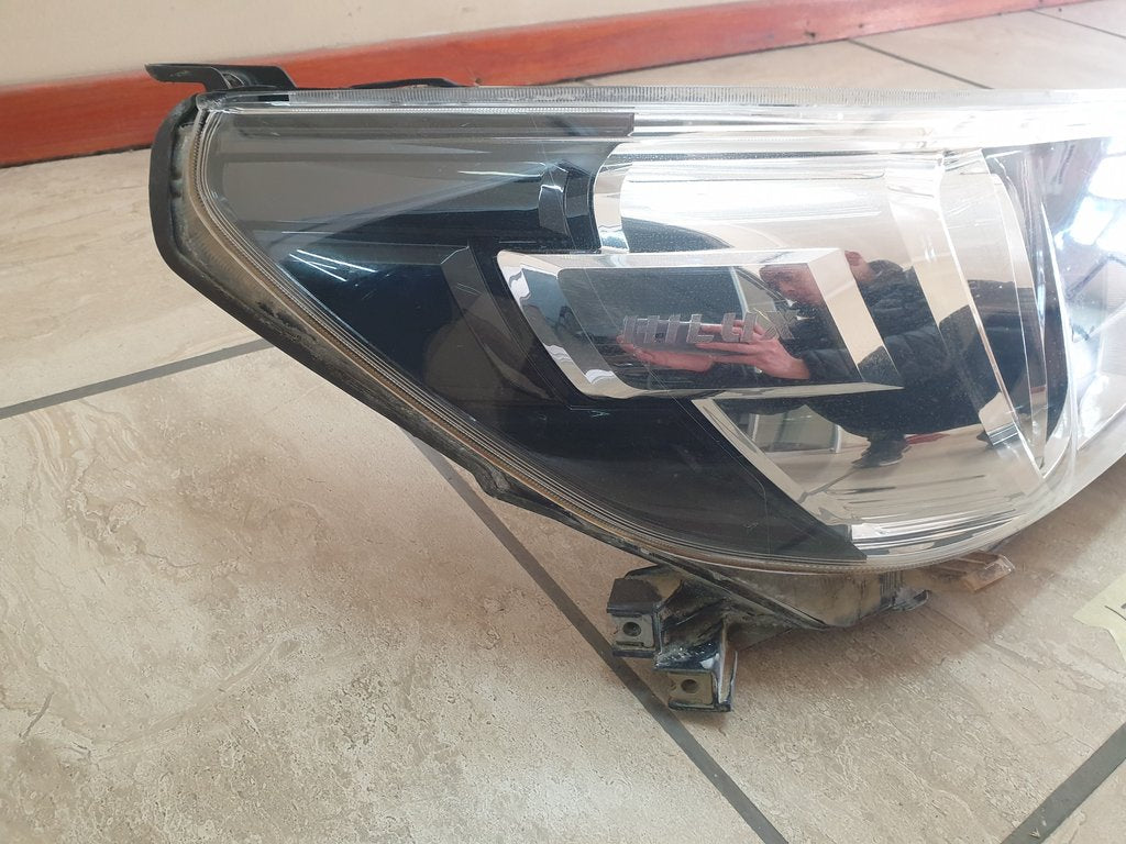 Toyota Hilux Right Headlight