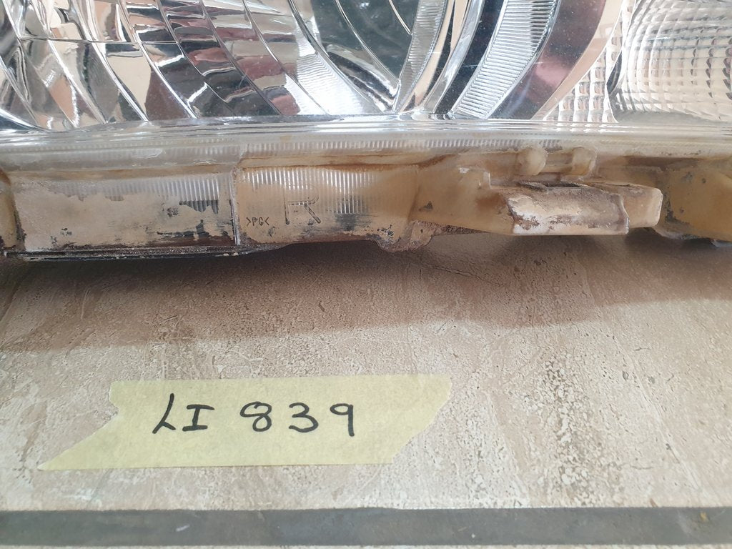 Toyota Hilux Right Headlight
