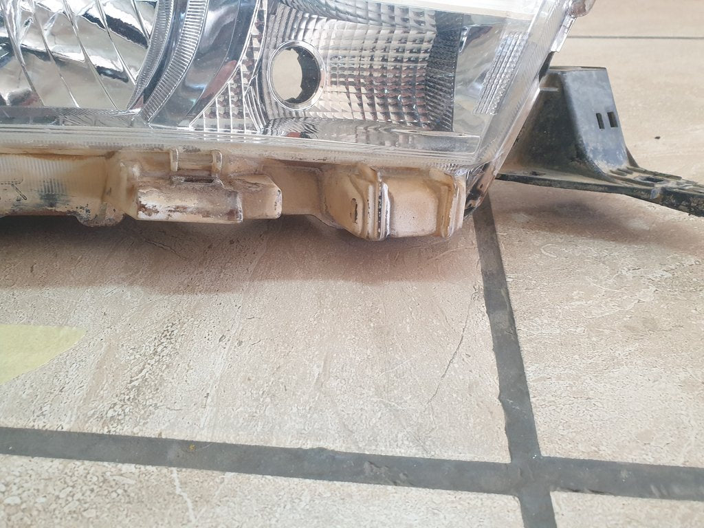 Toyota Hilux Right Headlight