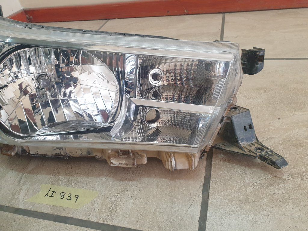 Toyota Hilux Right Headlight