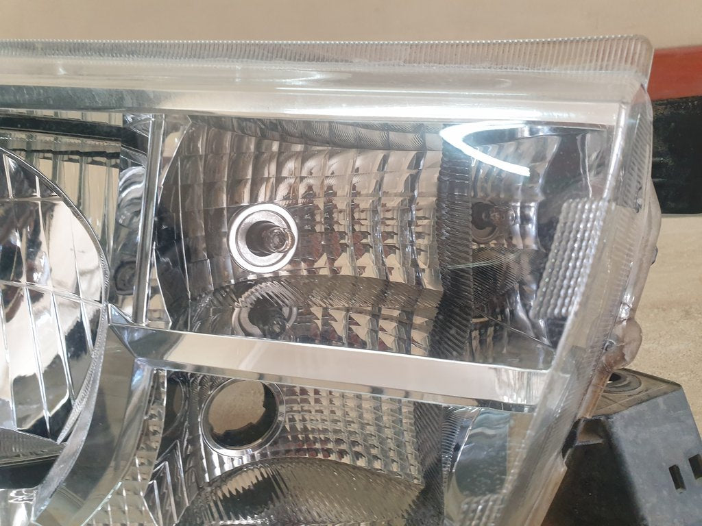 Toyota Hilux Right Headlight
