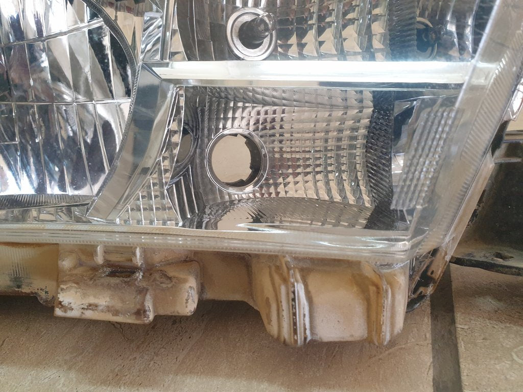 Toyota Hilux Right Headlight