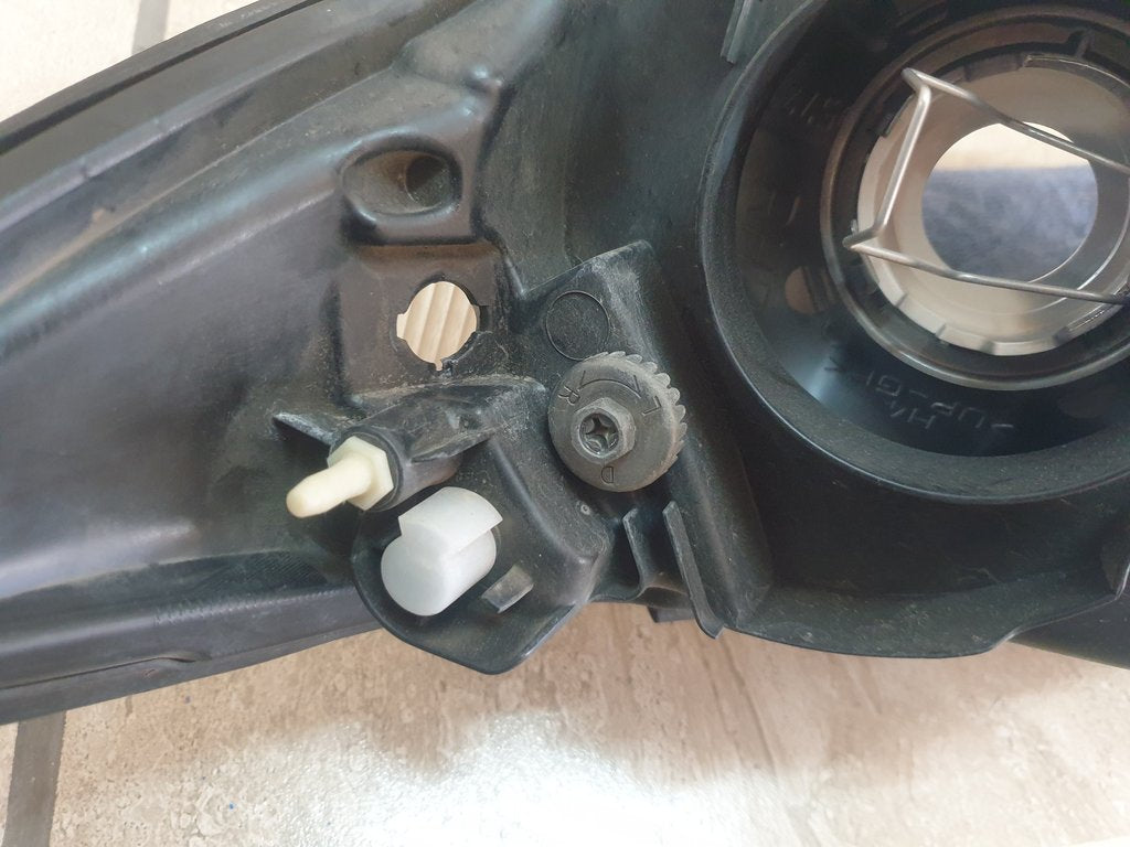 Toyota Camry Right Headlight