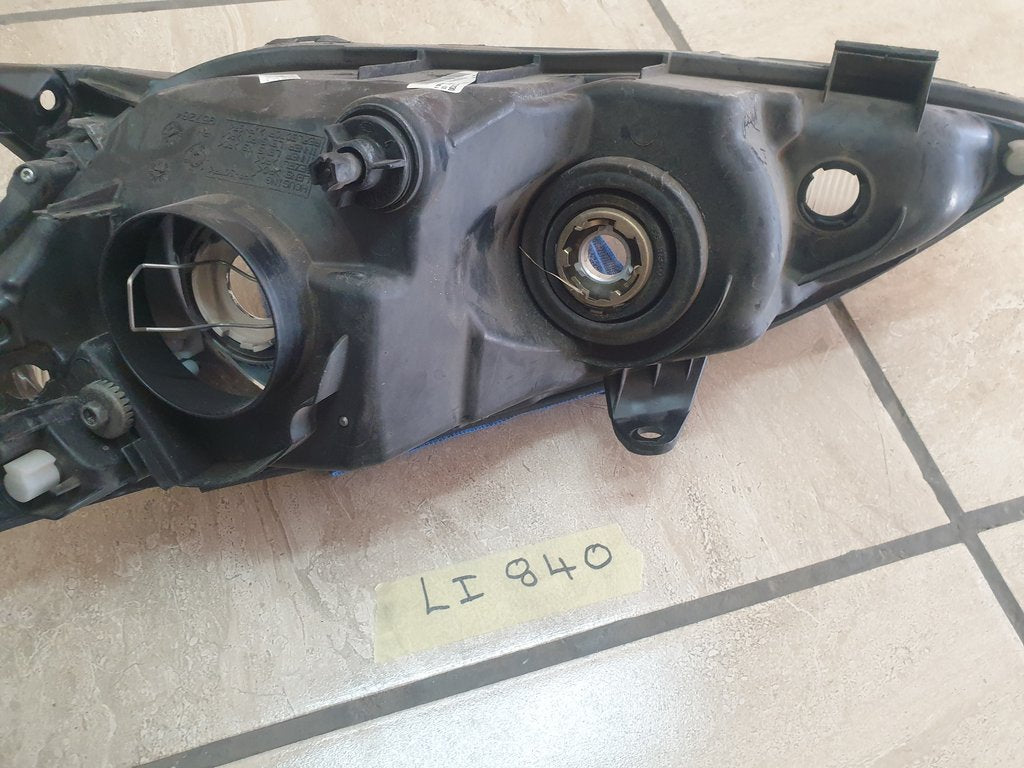 Toyota Camry Right Headlight