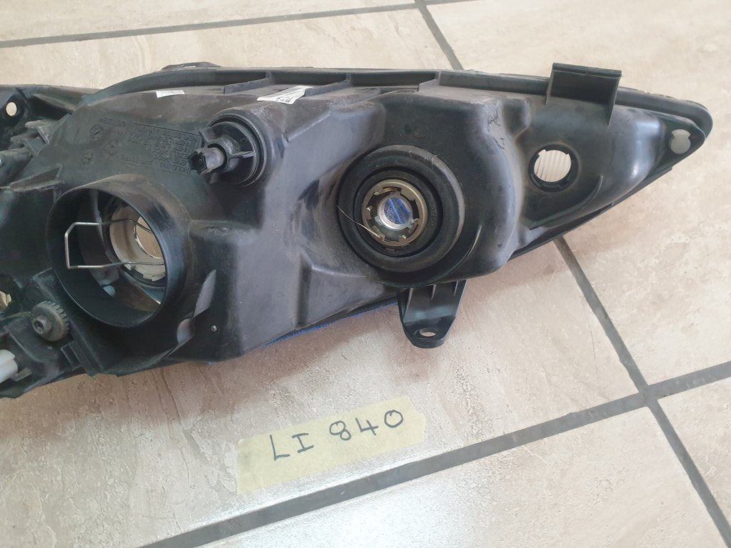 Toyota Camry Right Headlight