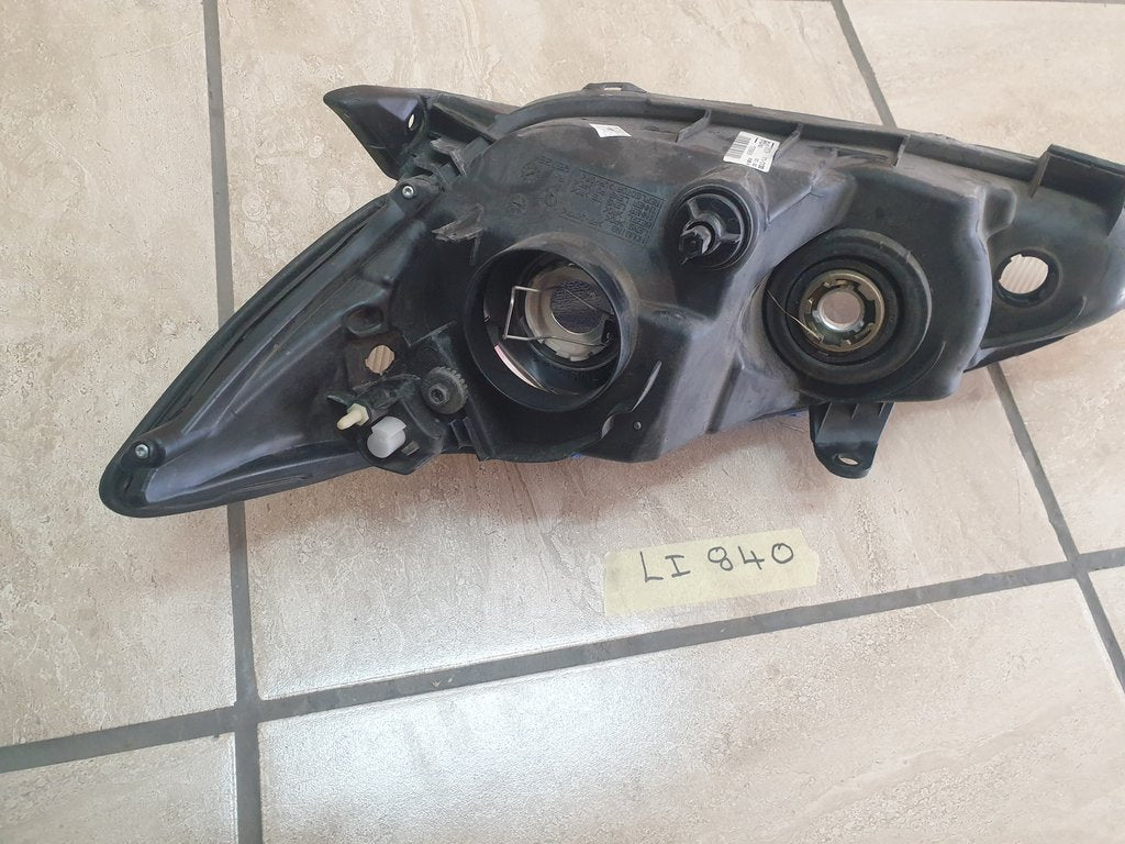 Toyota Camry Right Headlight