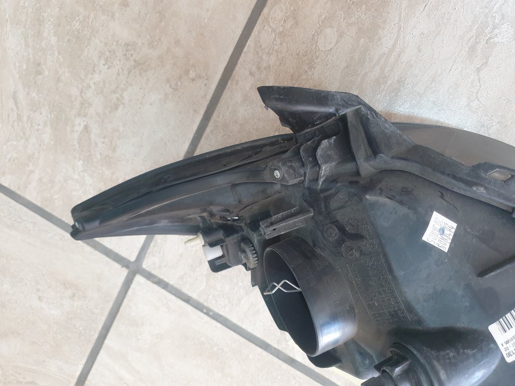 Toyota Camry Right Headlight