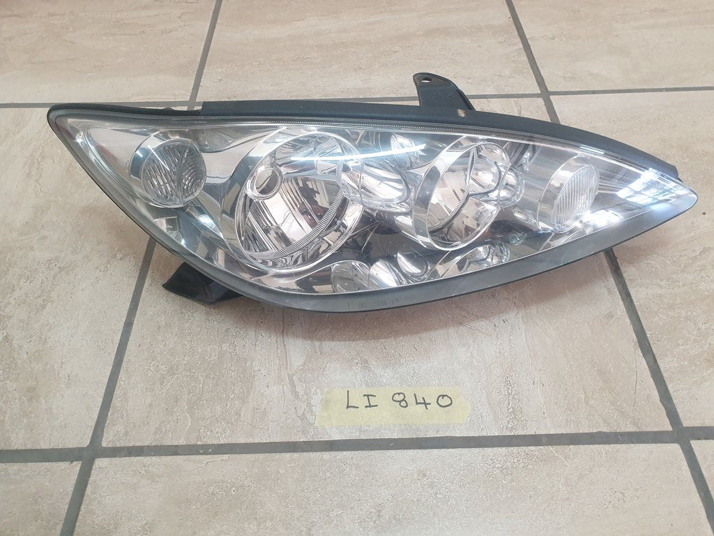 Toyota Camry Right Headlight