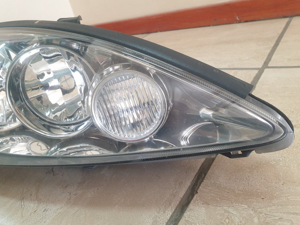 Toyota Camry Right Headlight