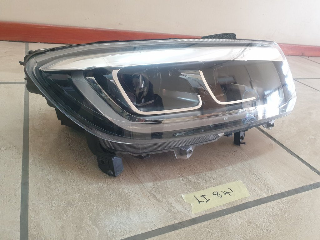 Toyota Urban Cruiser Right Headlight