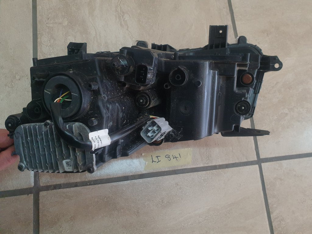 Toyota Urban Cruiser Right Headlight