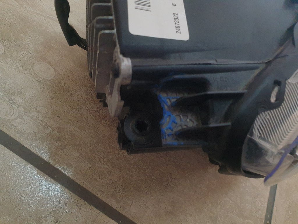 Toyota Urban Cruiser Right Headlight
