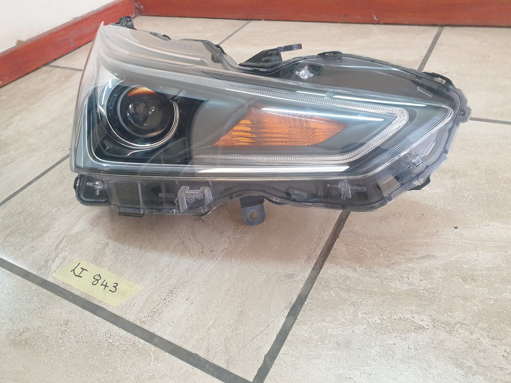 Toyota Aygo Right Headlight