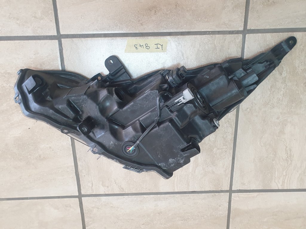 Toyota Aygo Right Headlight