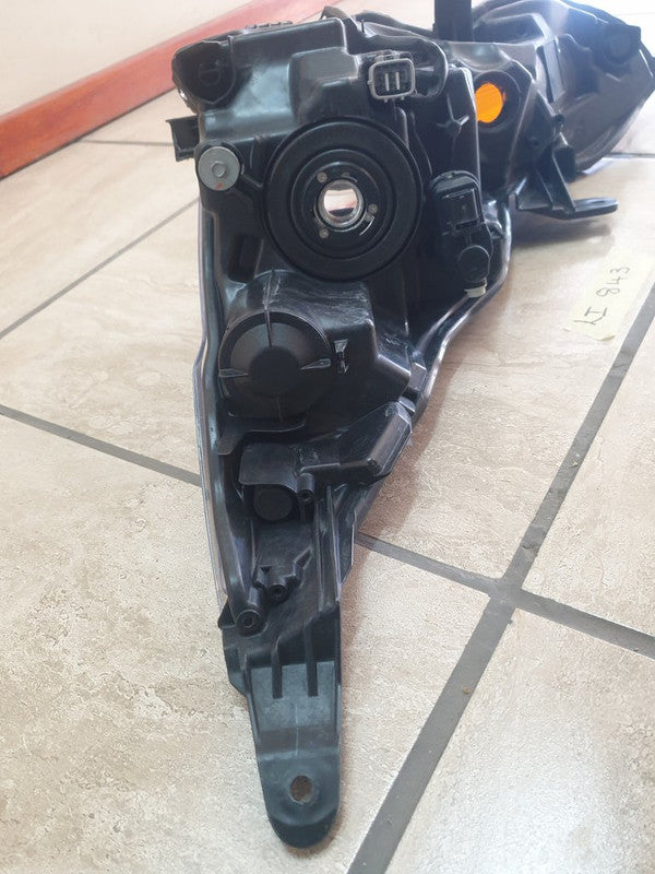 Toyota Aygo Right Headlight
