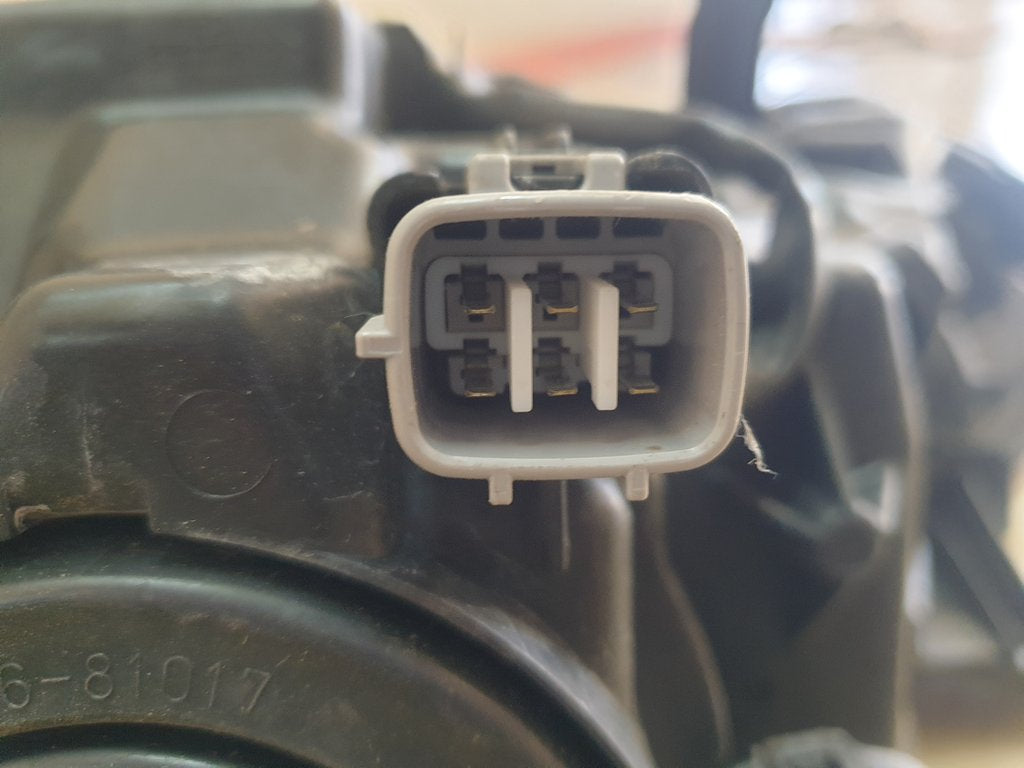 Toyota Aygo Right Headlight