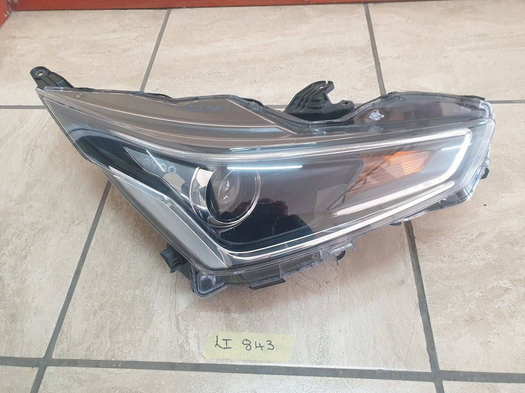 Toyota Aygo Right Headlight