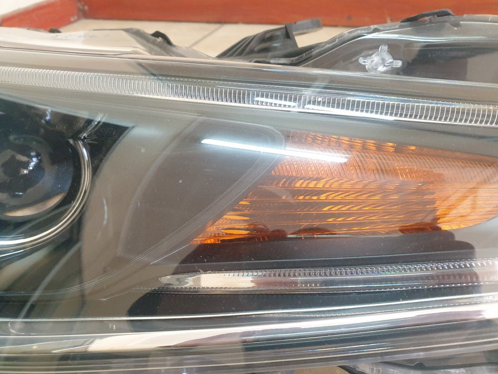 Toyota Aygo Right Headlight