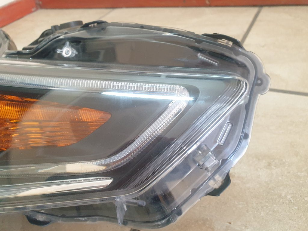 Toyota Aygo Right Headlight