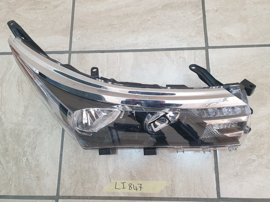 Toyota Corolla Right Headlight