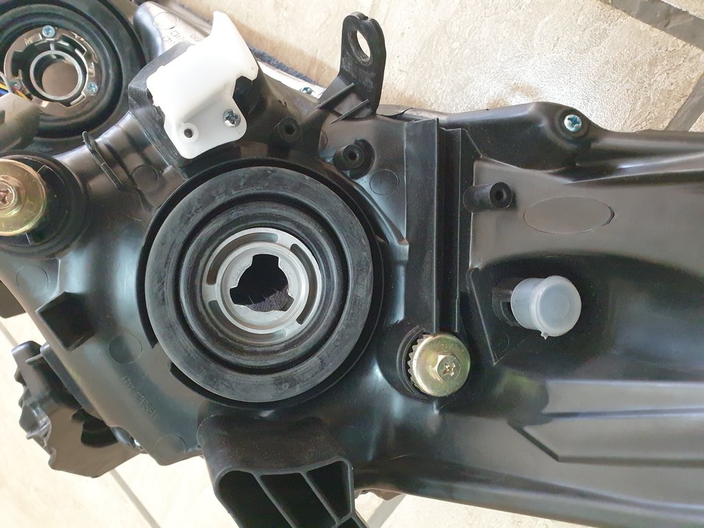 Toyota Corolla Right Headlight