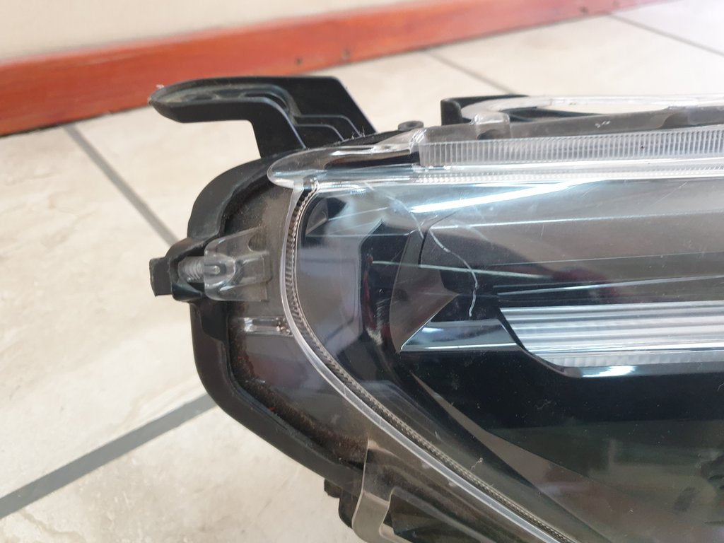 Toyota Hilux Right Headlight