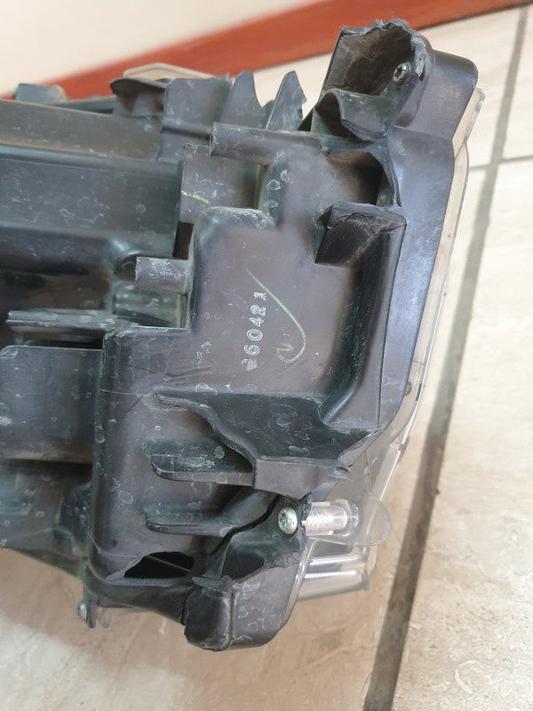Toyota Hilux Right Headlight