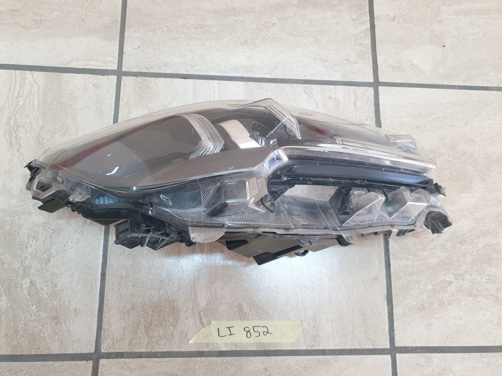 Toyota Hilux Right Headlight