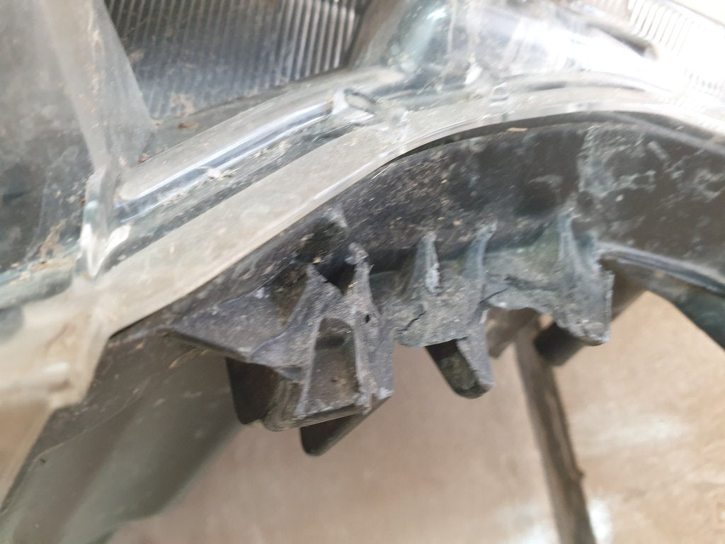 Toyota Hilux Right Headlight