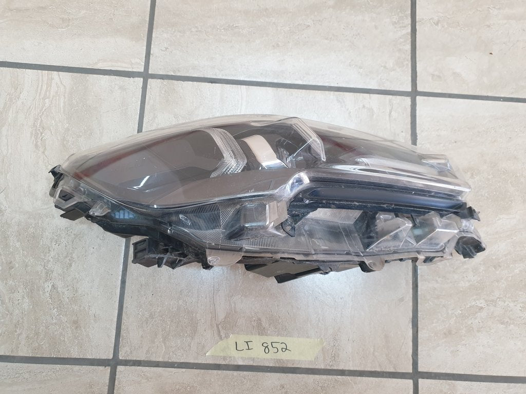 Toyota Hilux Right Headlight