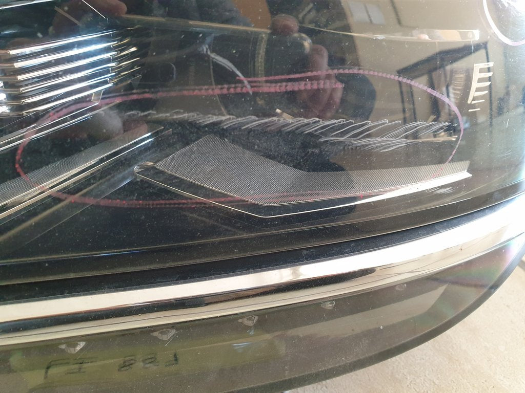 Volkswagen Tiguan Left Headlight