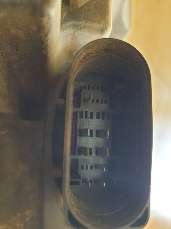 Volkswagen Tiguan Left Headlight