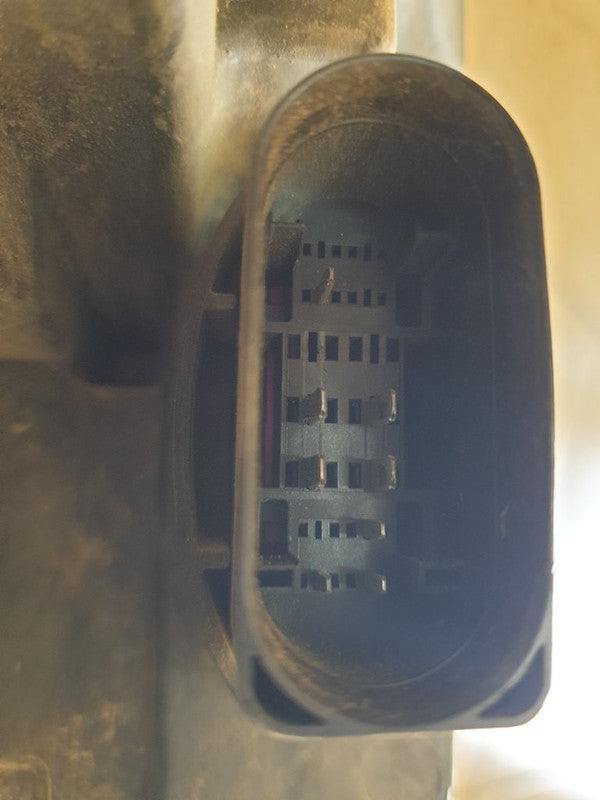 Volkswagen Tiguan Left Headlight