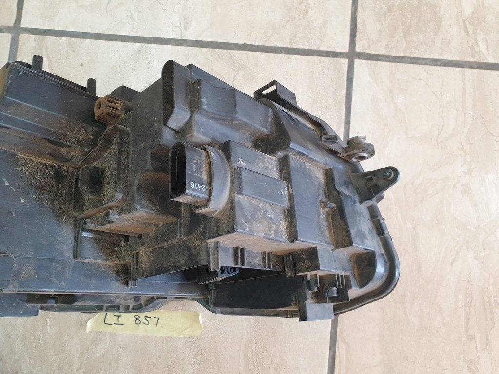 Volkswagen Tiguan Left Headlight
