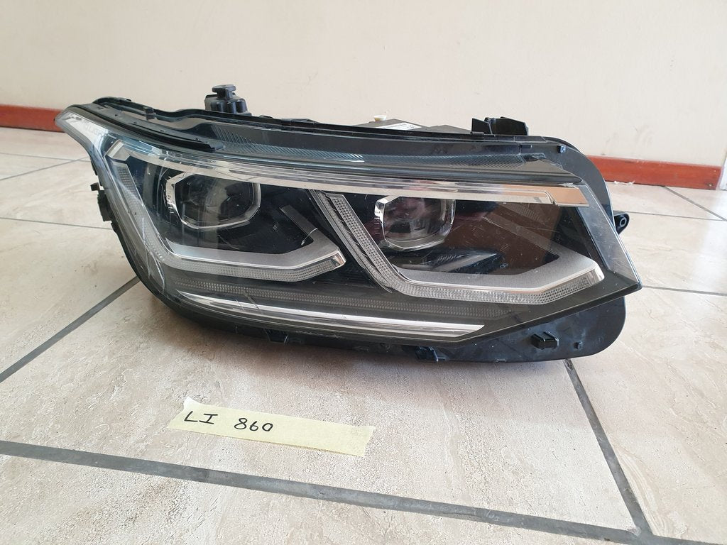 Volkswagen Tiguan IQ LIGHT 2020, 2021 Right Headlight