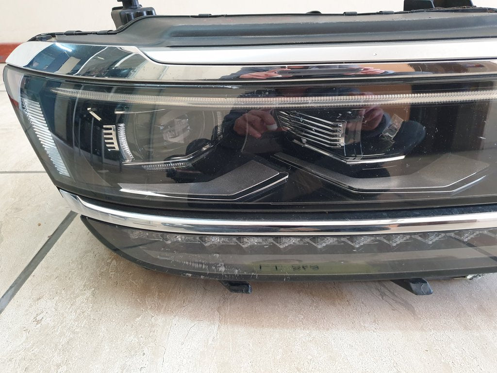 Volkswagen Tiguan II 2016, 2017, 2018, 2019, 2020 Right Headlight